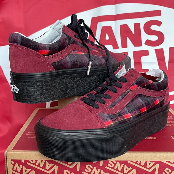 Vans Old Skool Stac
Velvet Plaid Port/Black
VNOA7Q5M02Y
WMNS Platforms - sneaker - Picture 9 of 16